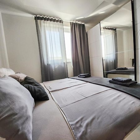 Villa Capris Apartments Koper Ngoại thất bức ảnh