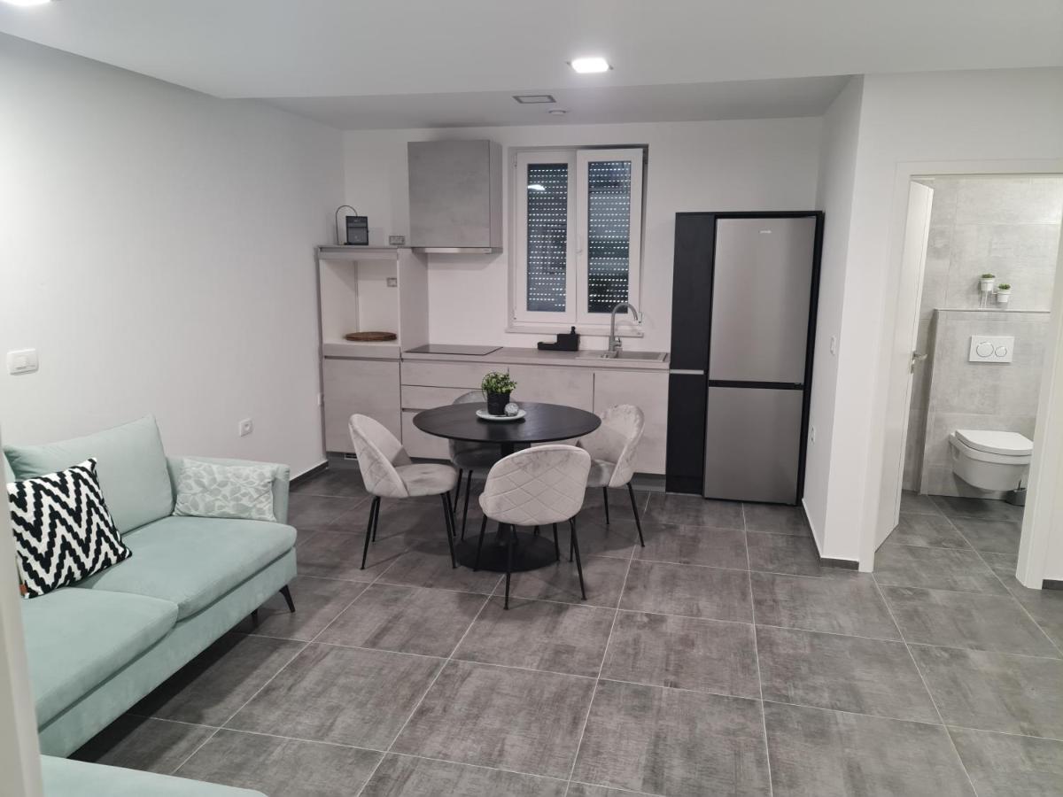 Villa Capris Apartments Koper Ngoại thất bức ảnh