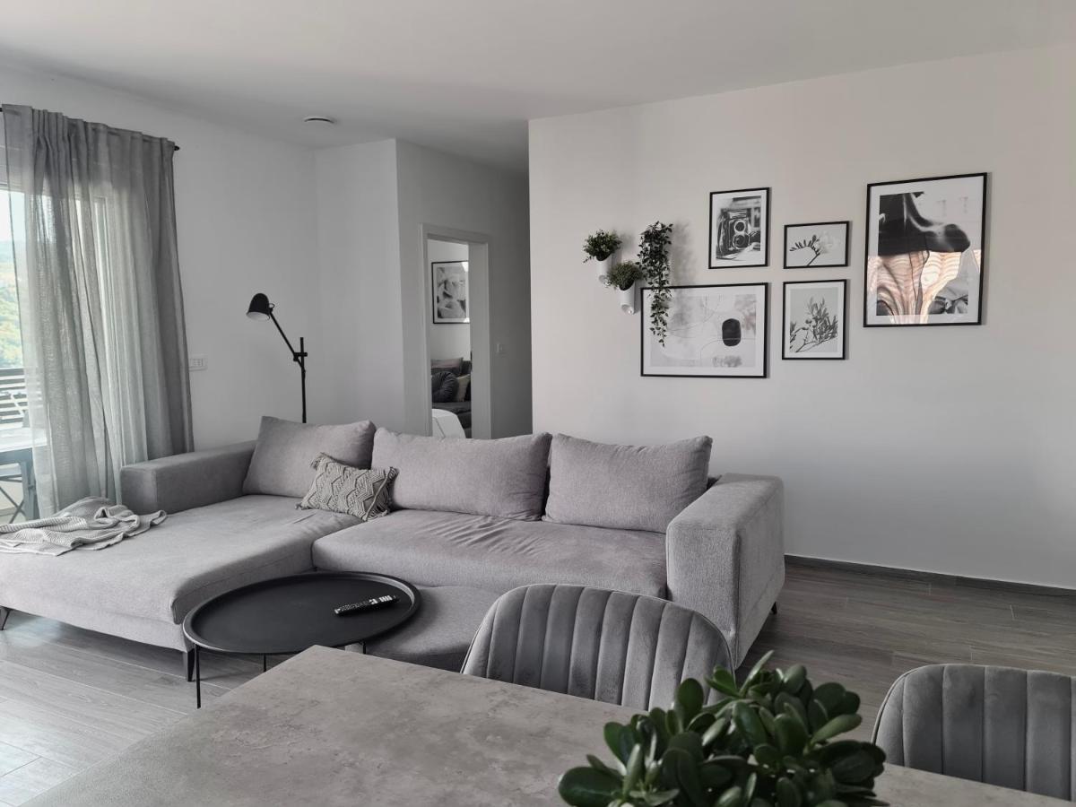 Villa Capris Apartments Koper Ngoại thất bức ảnh