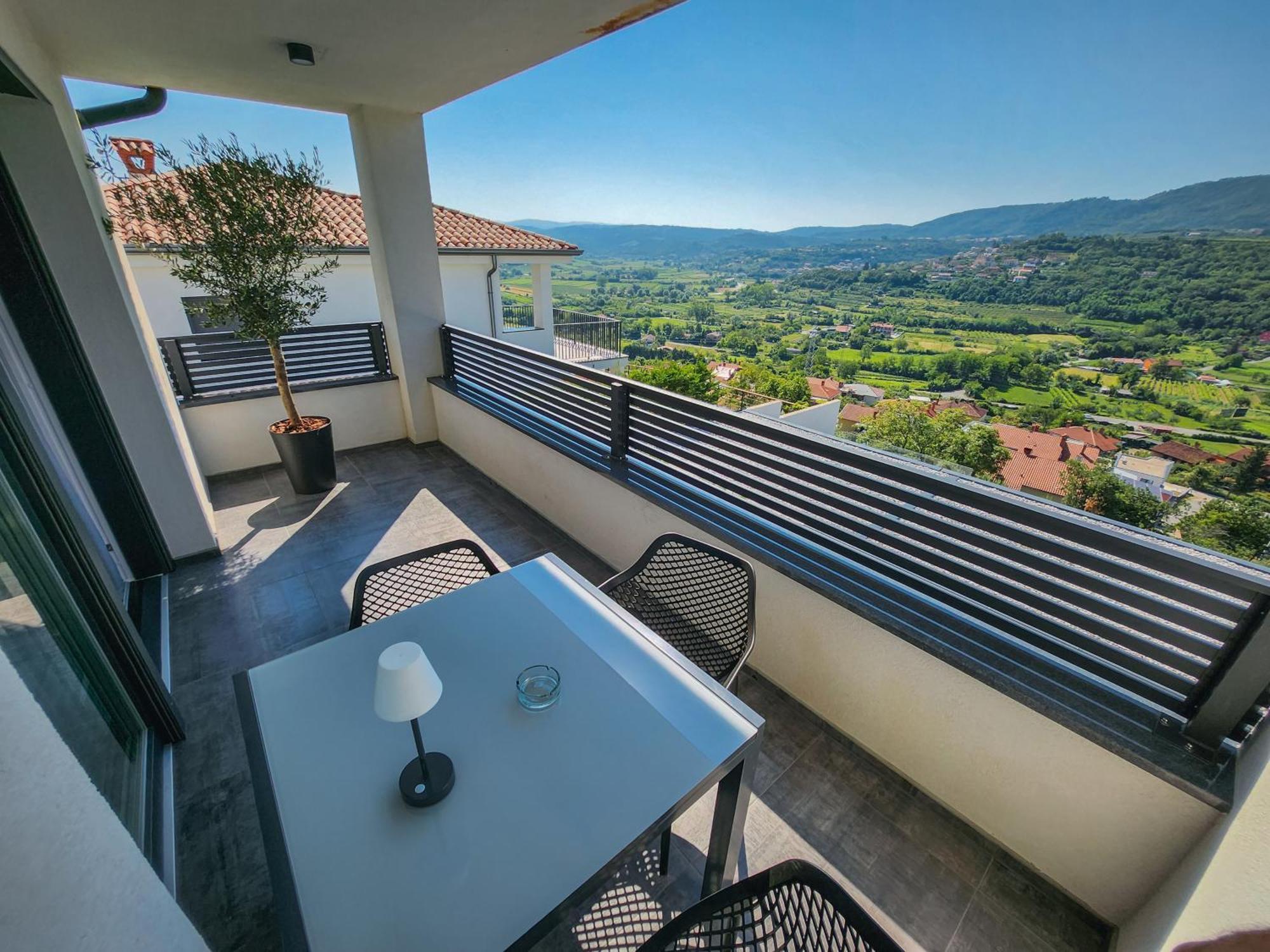 Villa Capris Apartments Koper Ngoại thất bức ảnh